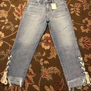 Hidden brand, Tracey high-rise straight crop jeans NWT.